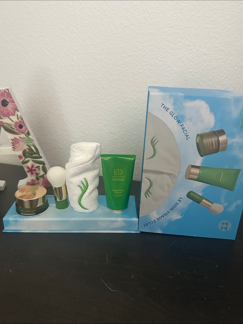 Tata Harper Facial Glow Set - Green with Gold Accents